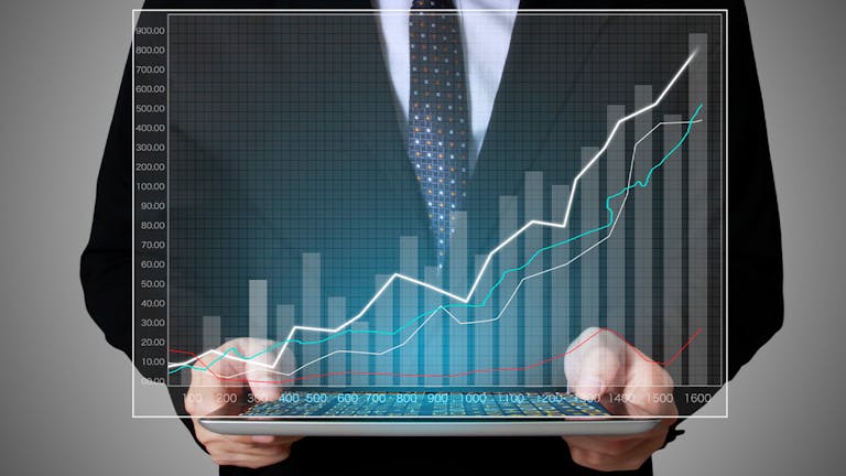 Peut-on encore investir en période d’inflation et de hausse des taux ?